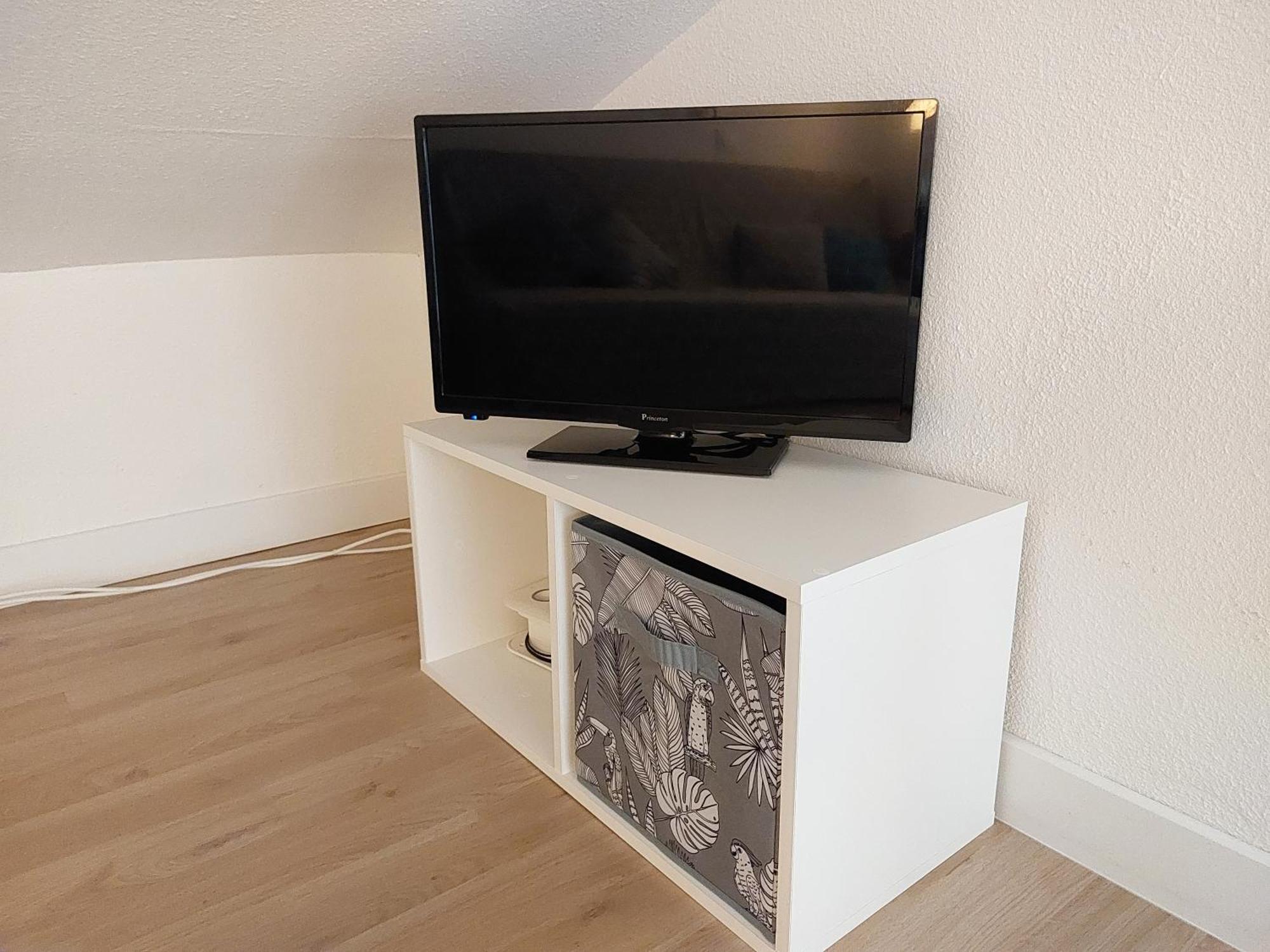 Appart Mezzanine Vue Mer Et Plage, Parking Wifi Tv เลอบาร์กาแรส ภายนอก รูปภาพ
