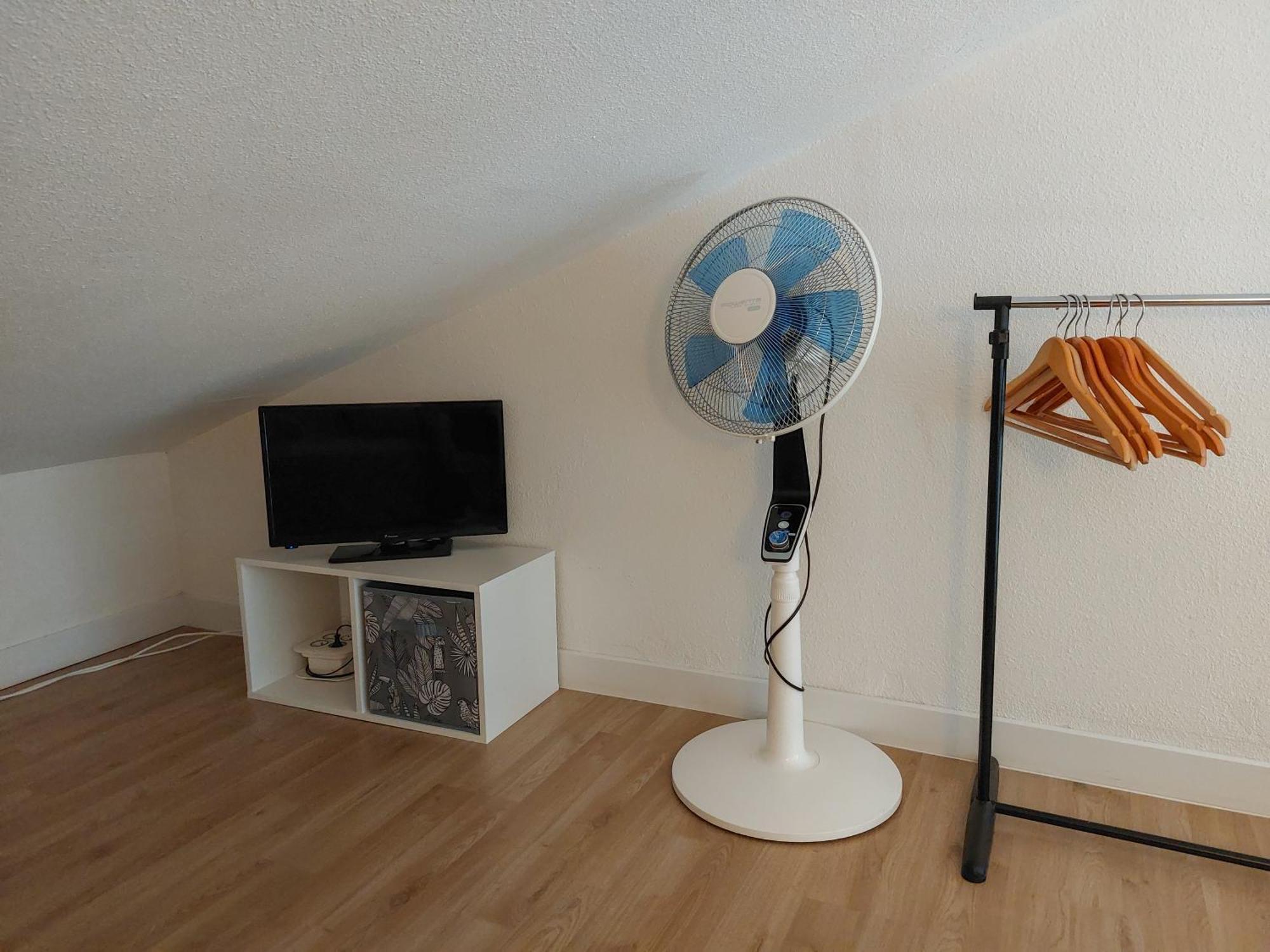 Appart Mezzanine Vue Mer Et Plage, Parking Wifi Tv เลอบาร์กาแรส ภายนอก รูปภาพ